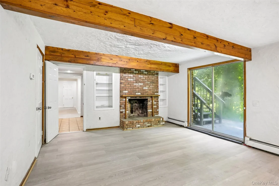 Photo of 951 Haverstraw Road
