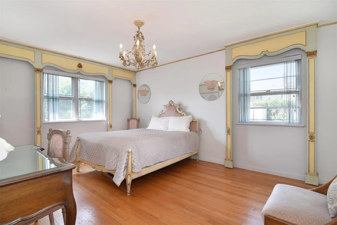 Photo of 164 Roundhill Drive