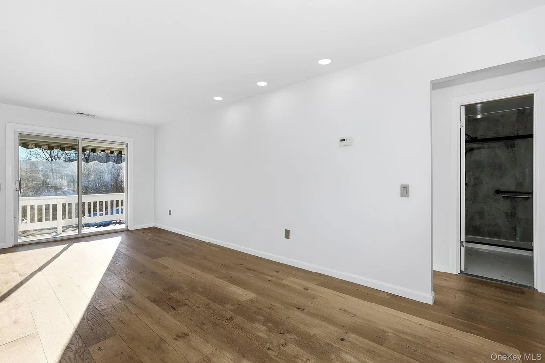 Photo of Unit E at 500 Commons Way