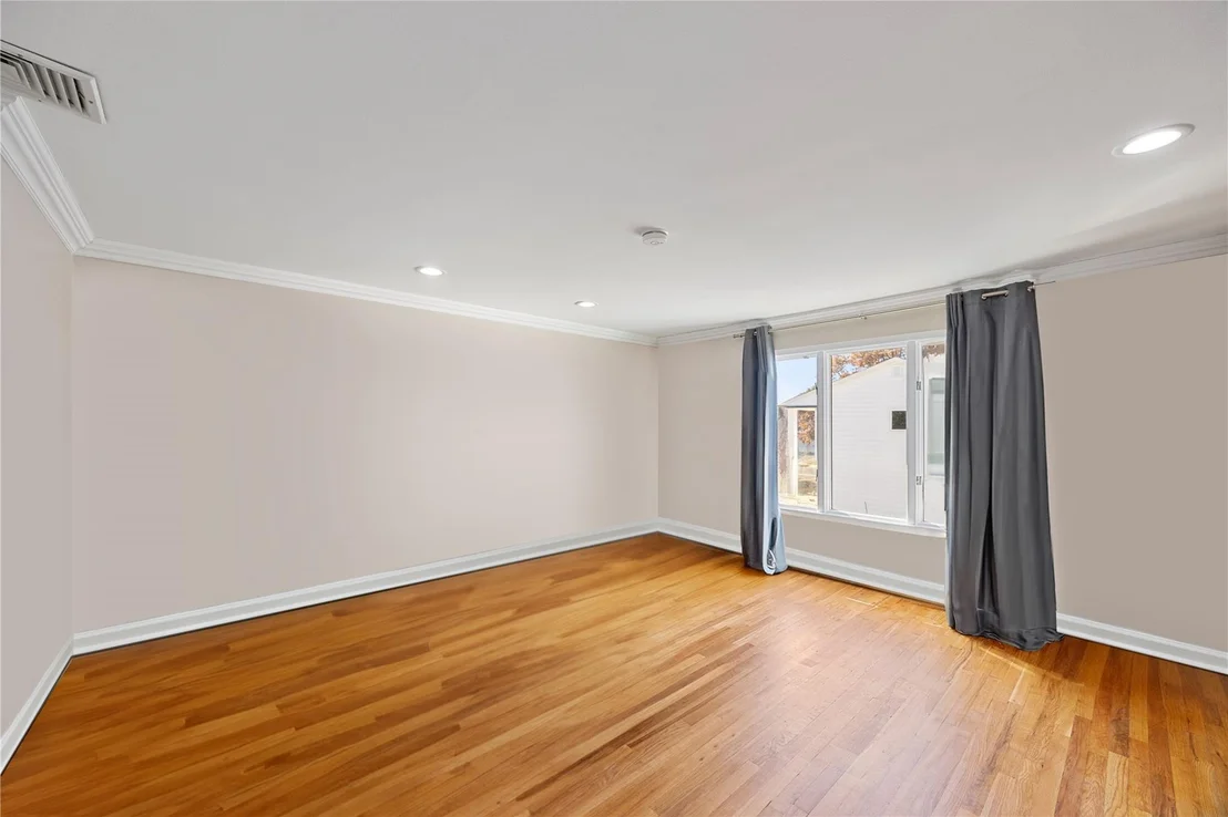 Photo of 2932 Joyce Lane