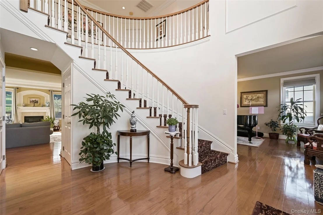 Photo of 42 Deangelis Drive