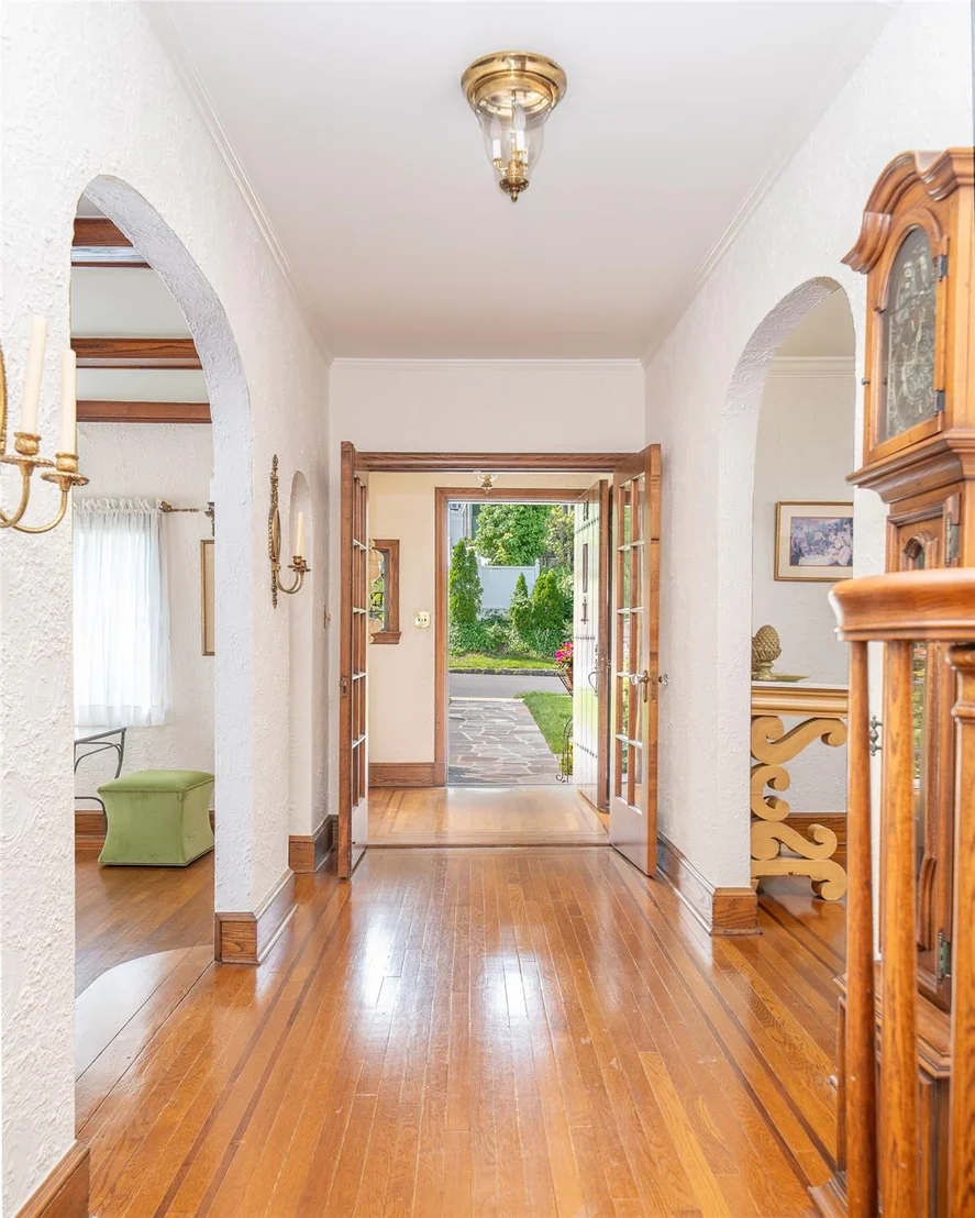 Photo of 44 Parkview Drive