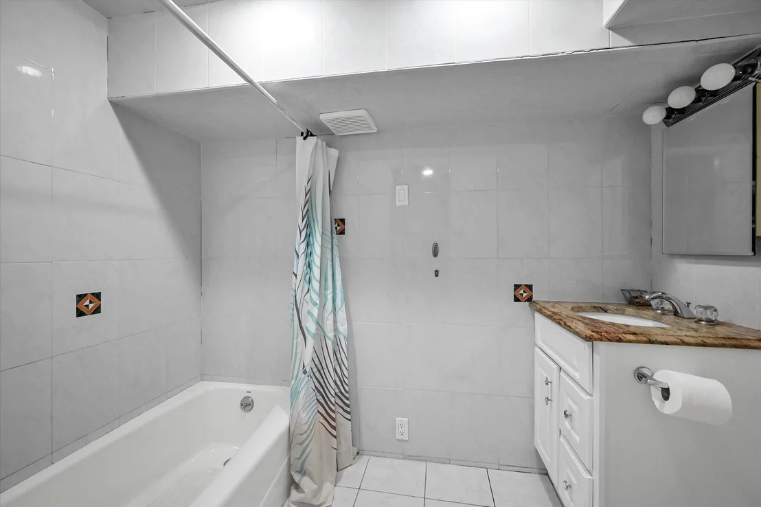 Photo of 115 Central Avenue