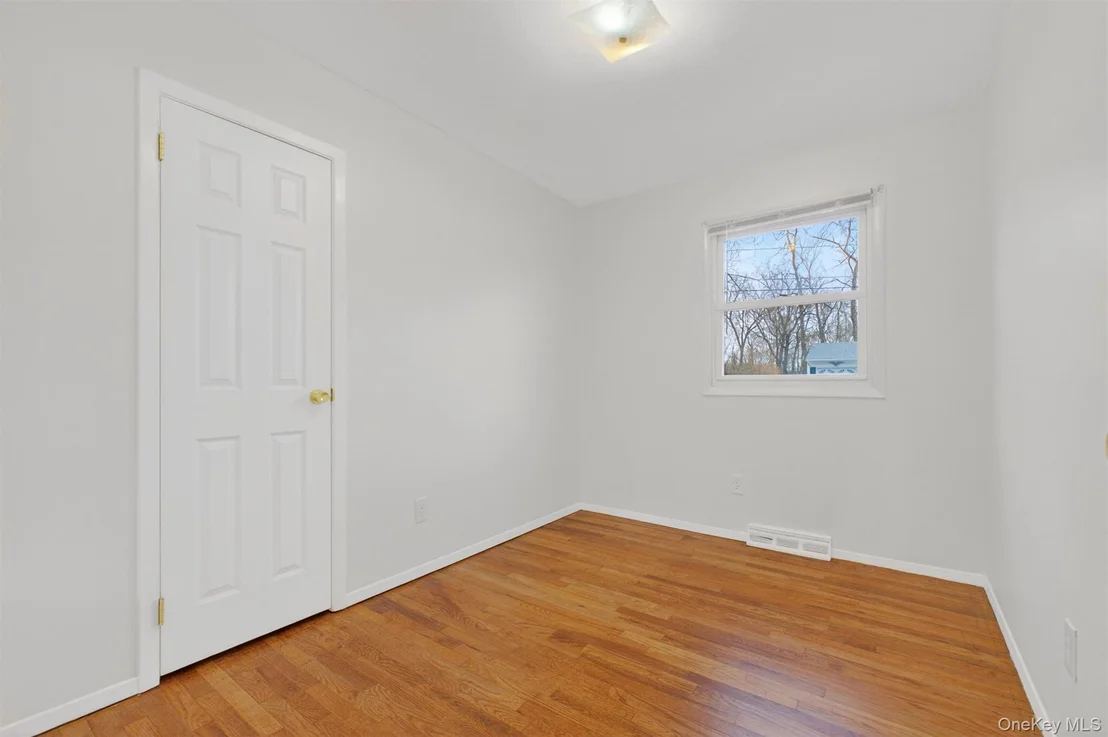 Photo of 18 Cardinal Drive
