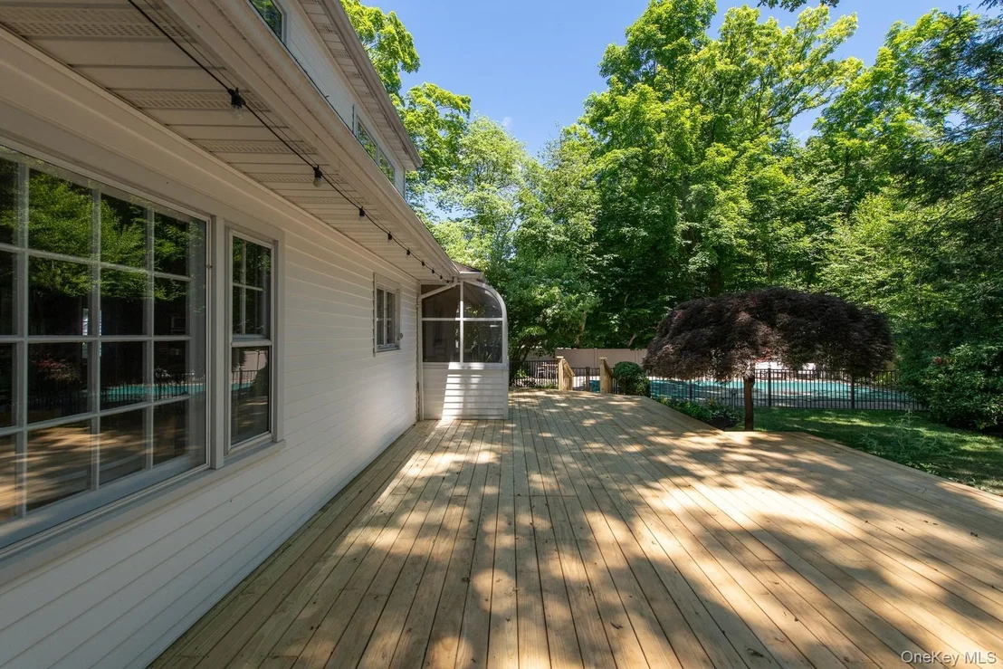 Photo of 44 Pleasant Ridge Drive