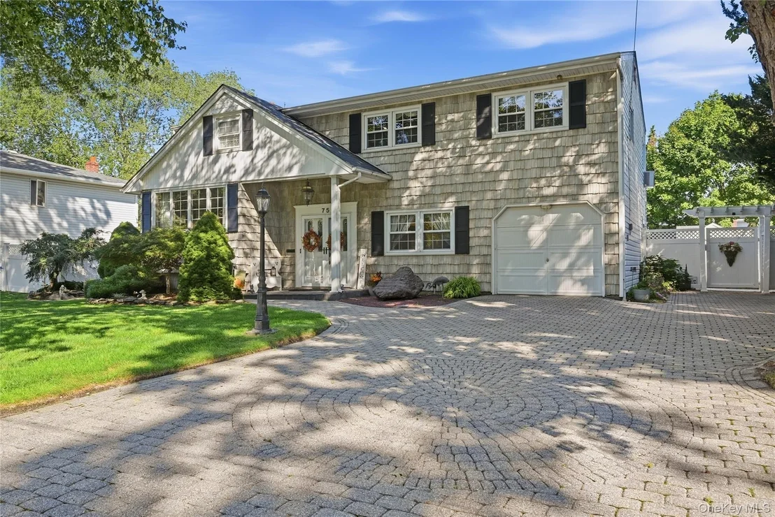 Photo of 75 Bayview Drive