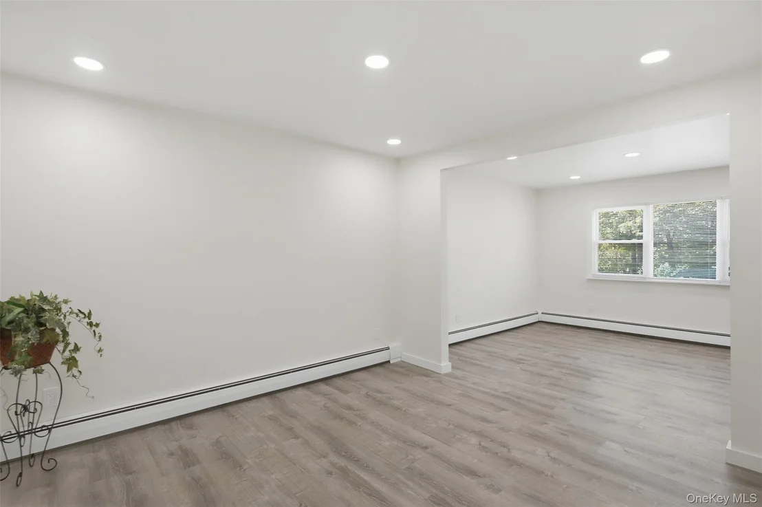 Photo of 22 W Marshall Drive