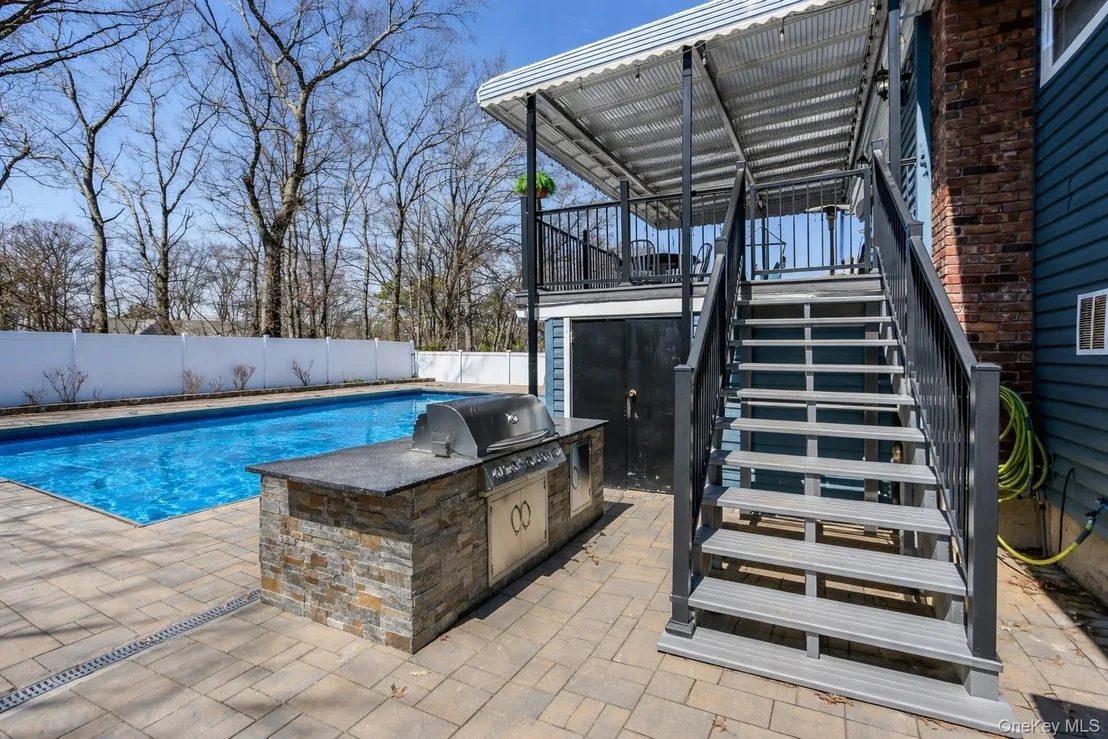 Photo of 15 Fairway Drive