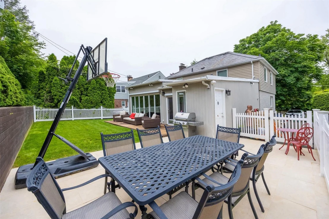 Photo of 84 Bates Road