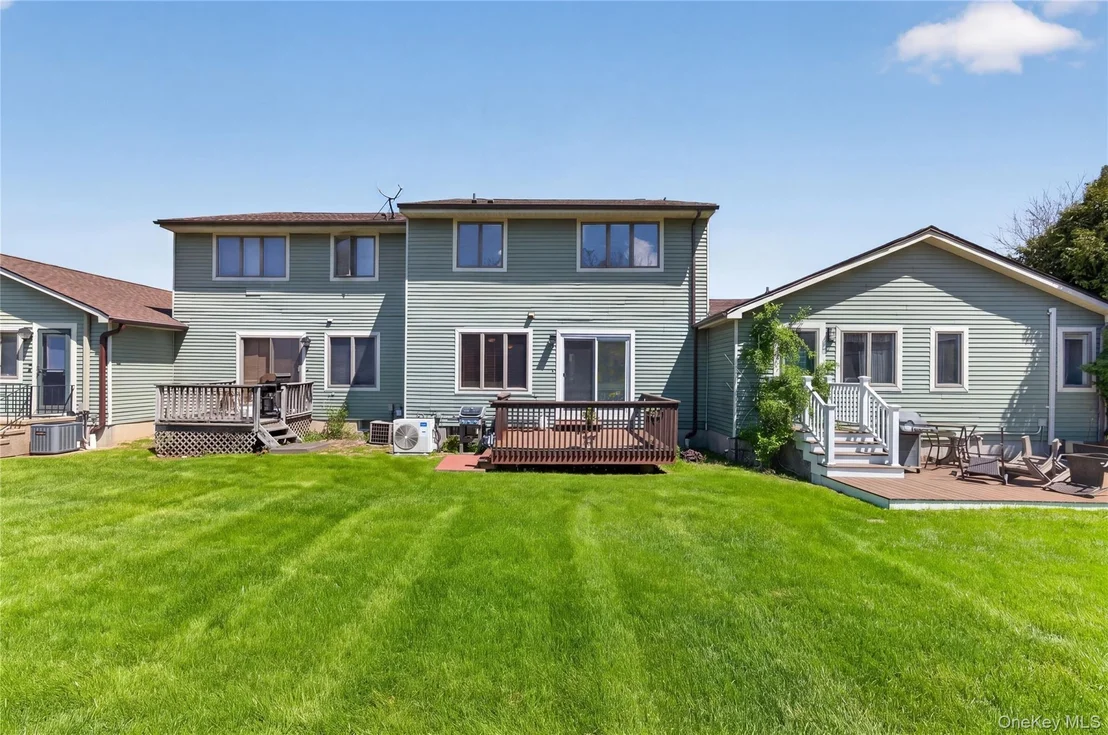 Photo of 70 Krystal Drive