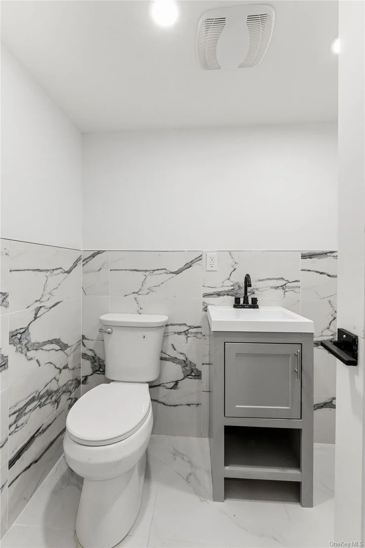 Photo of 67 Ellison Avenue