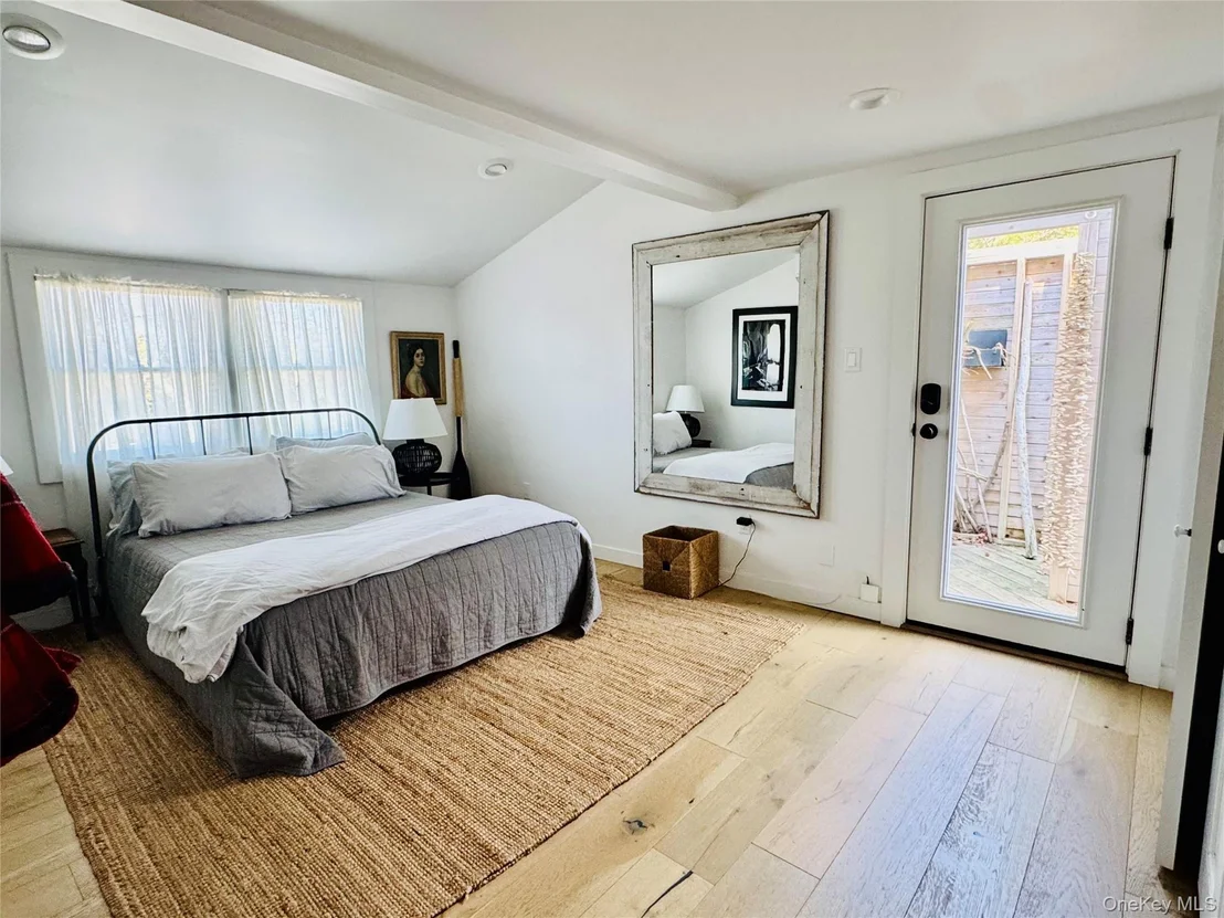 Photo of 106 Oak Beach Road