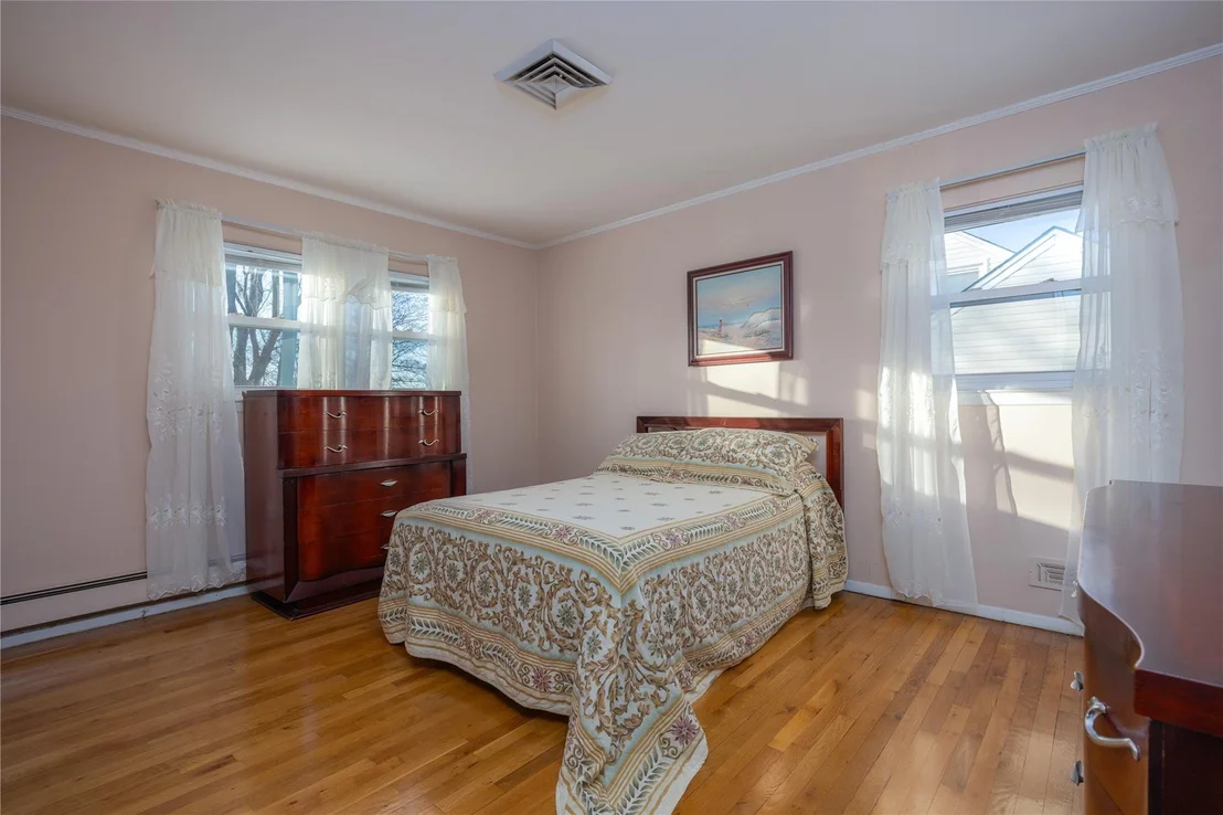 Photo of 14 Montclair Road