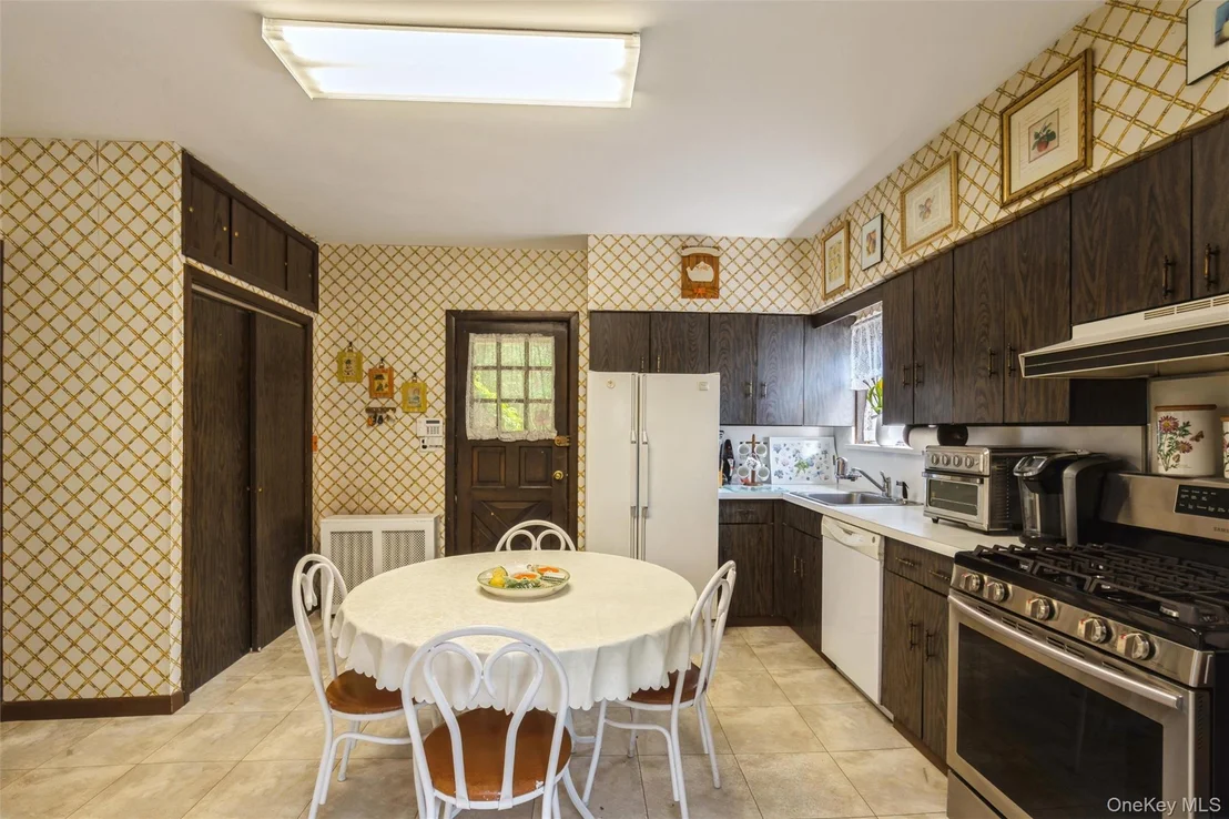 Photo of 17 Crampton Avenue