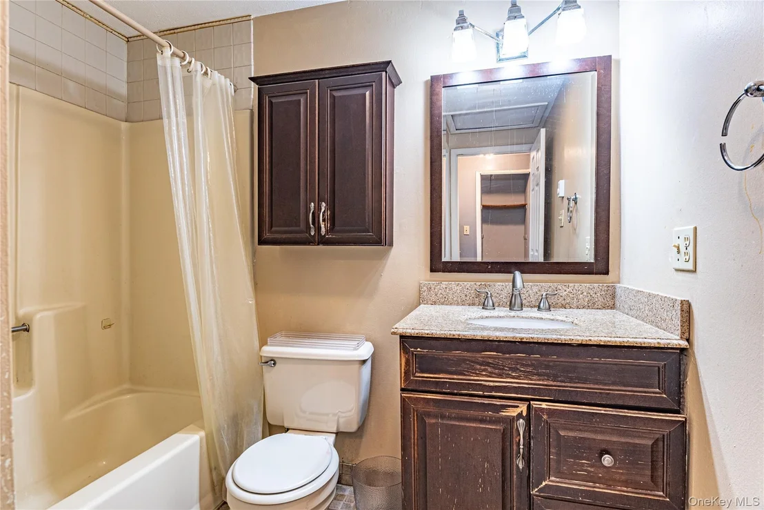 Photo of 218 Fishkill Landing