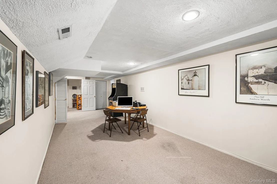 Photo of 1 Spruce Lane