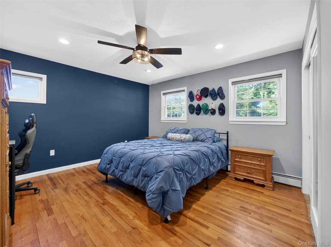 Photo of 42 Chestnut Oval