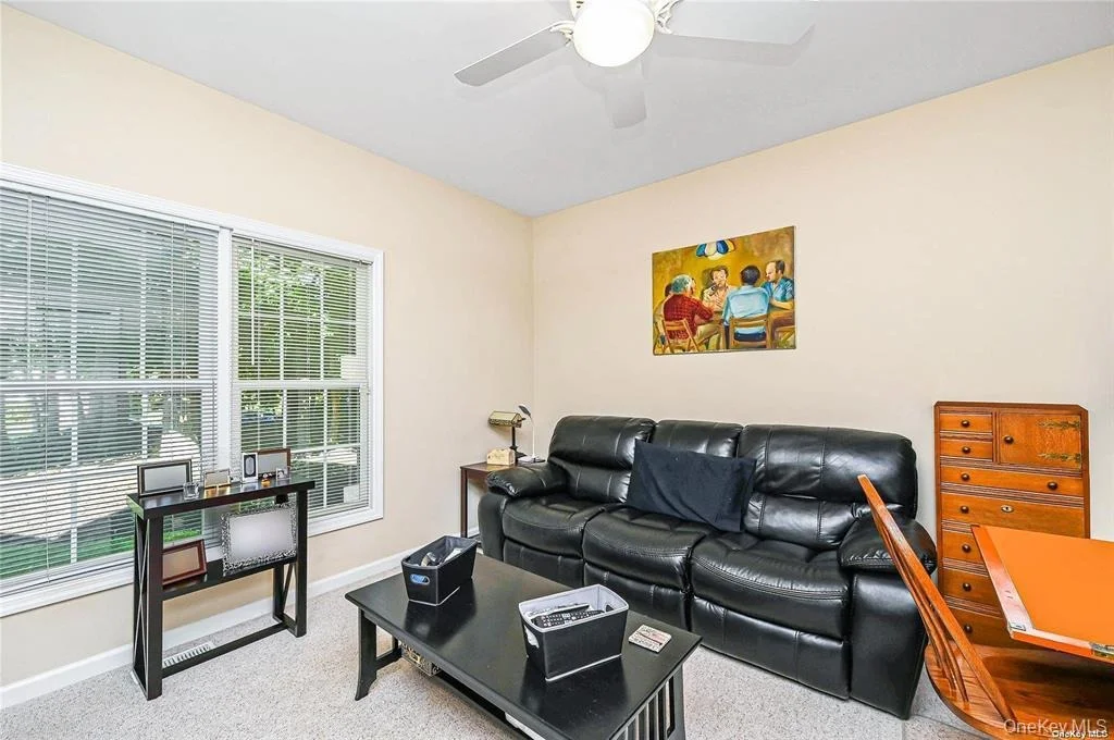 Photo of 828 Pondview Road