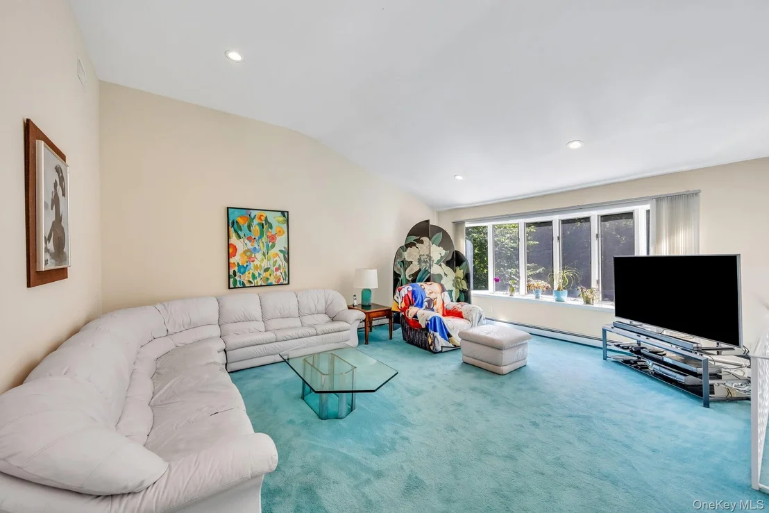 Photo of 9 Quincy Lane