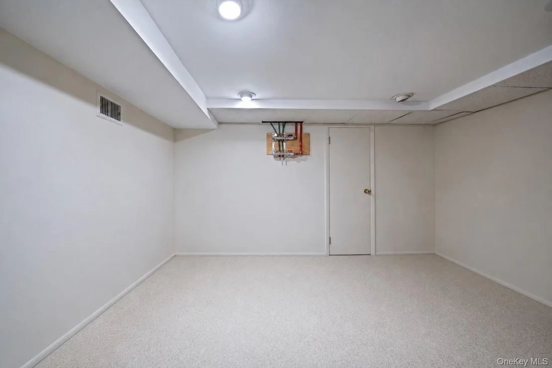 Photo of 15 Evergreen Lane