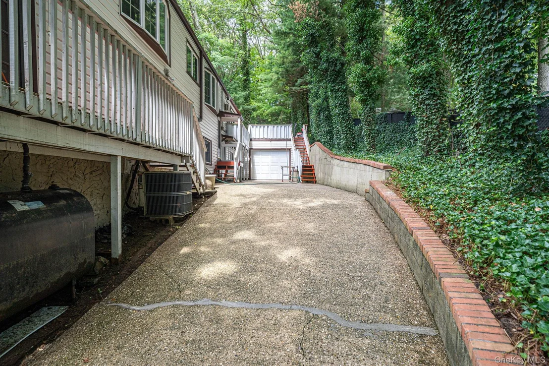 Photo of 23 Colonial Drive