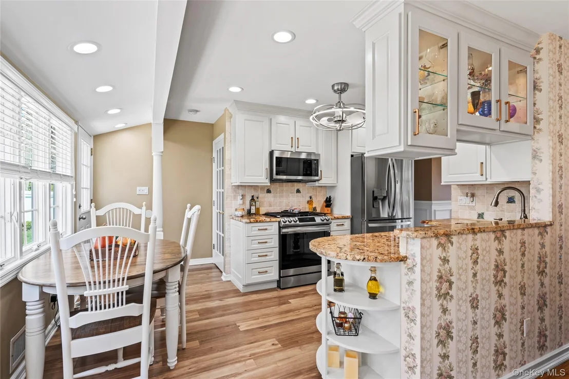 Photo of 8 Raven Drive