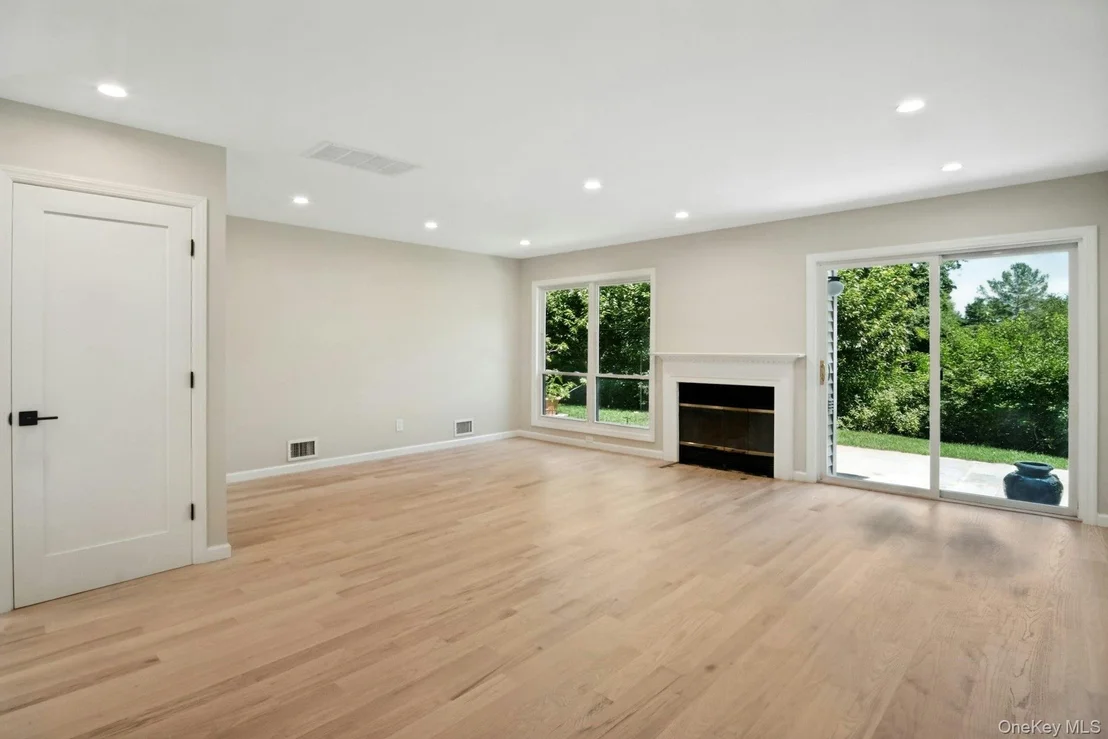 Photo of 42 Hudson Watch Drive