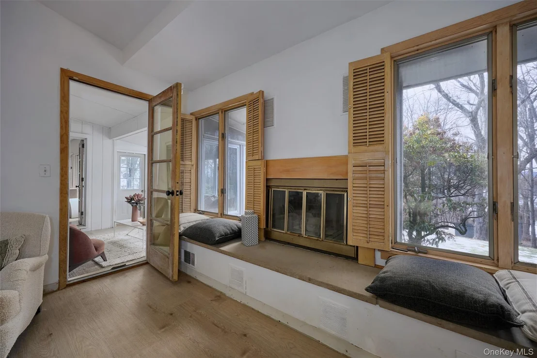Photo of 90 Cedar Avenue