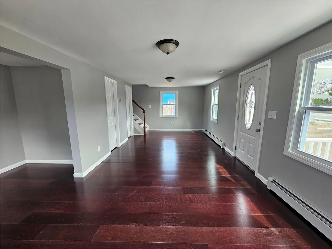 Photo of 71 Ludlam Avenue