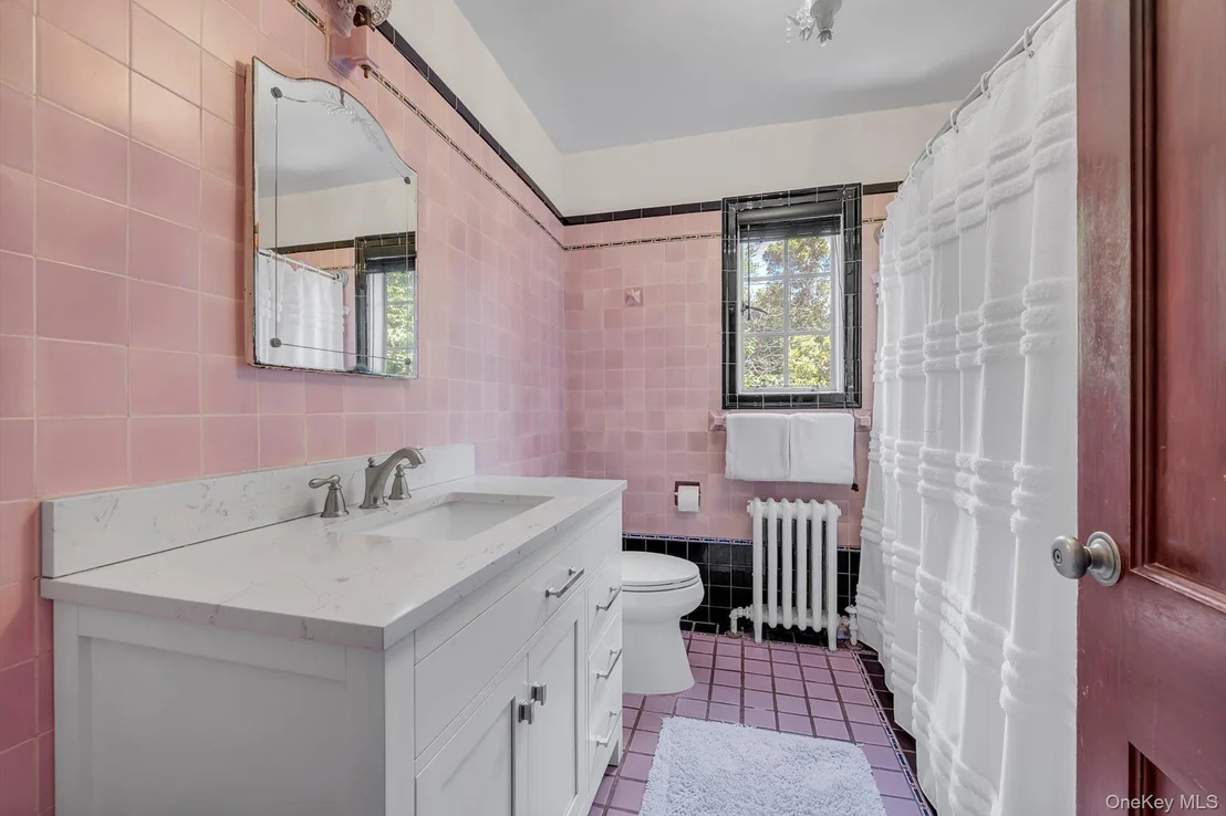 Photo of 68 Beverly Road