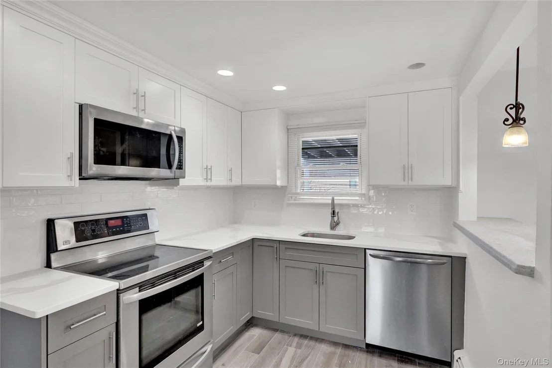 Photo of 31 Bluespruce Road