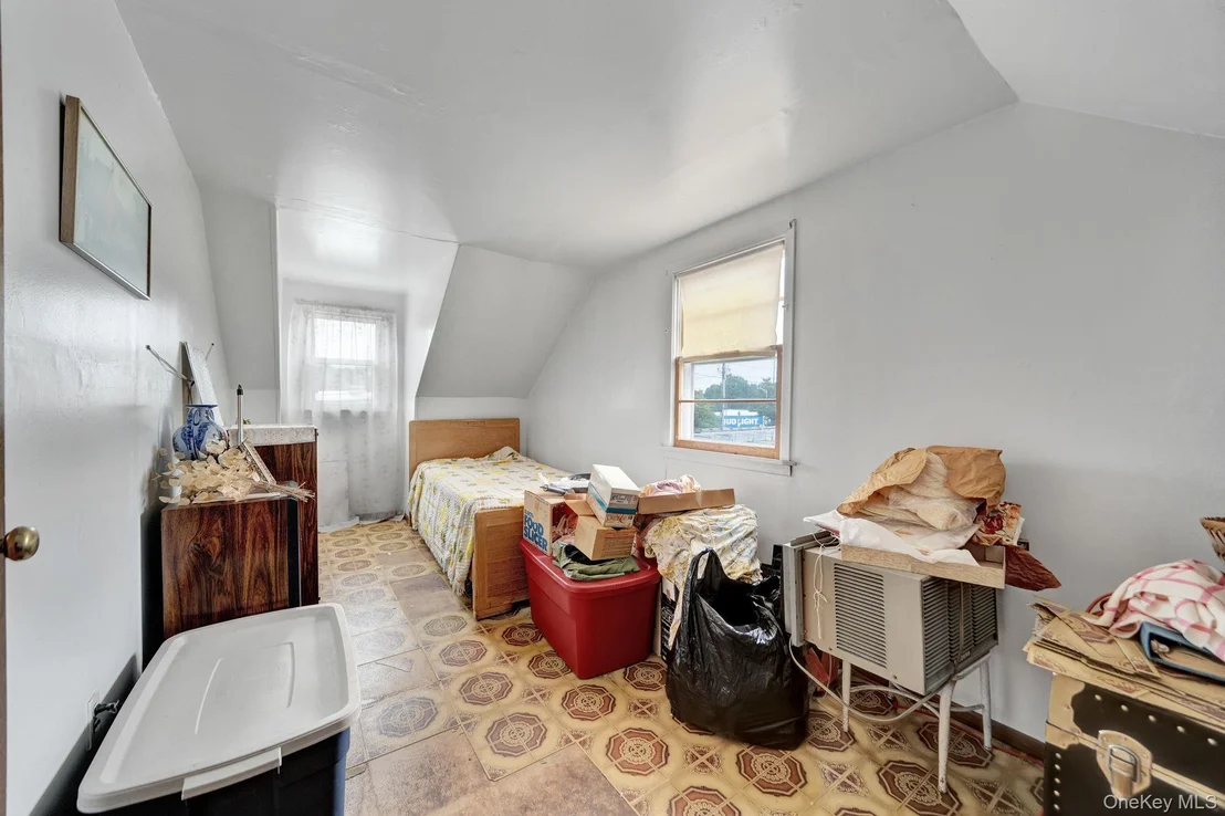 Photo of 6 Lippold Street