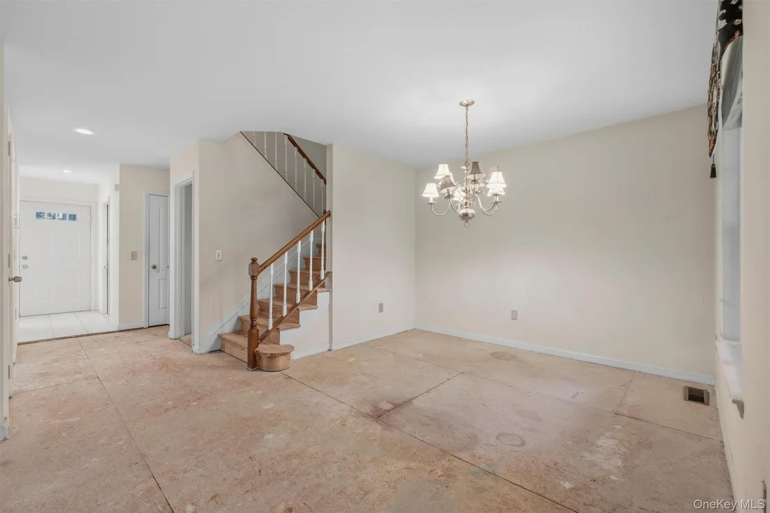 Photo of 14 Glen Eagles Drive