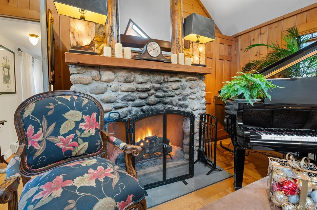 Photo of 136 Beach Road