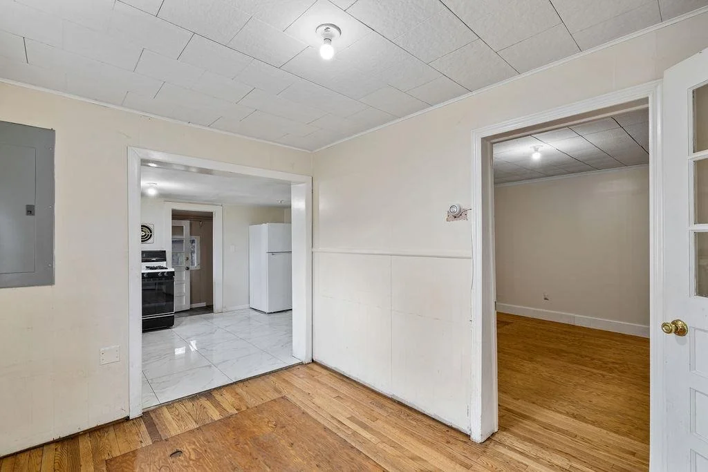 Photo of 11 Waldron Avenue