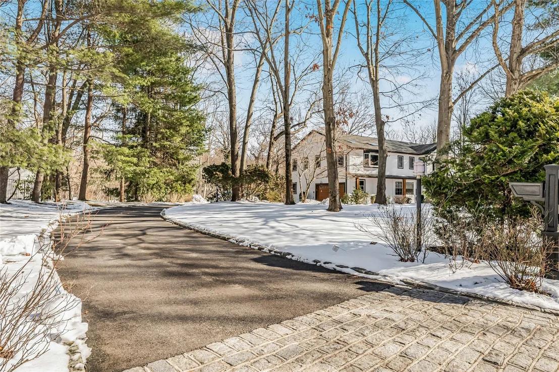 Photo of 205 Laurel Lane