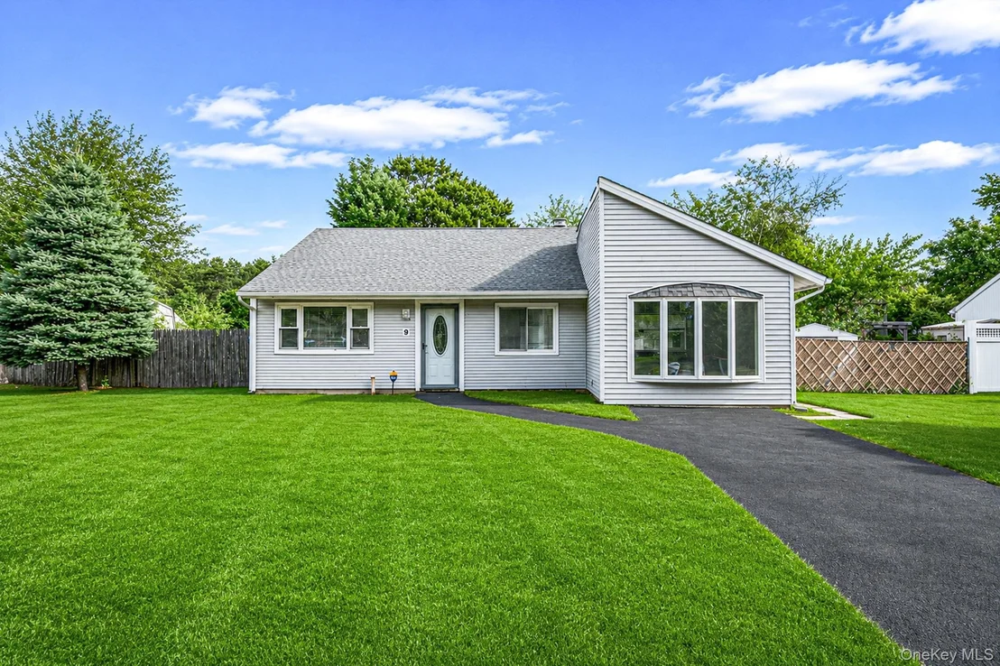 Photo of 9 Carson Lane