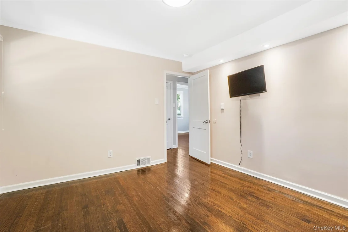 Photo of 36 Hasbrouck Drive