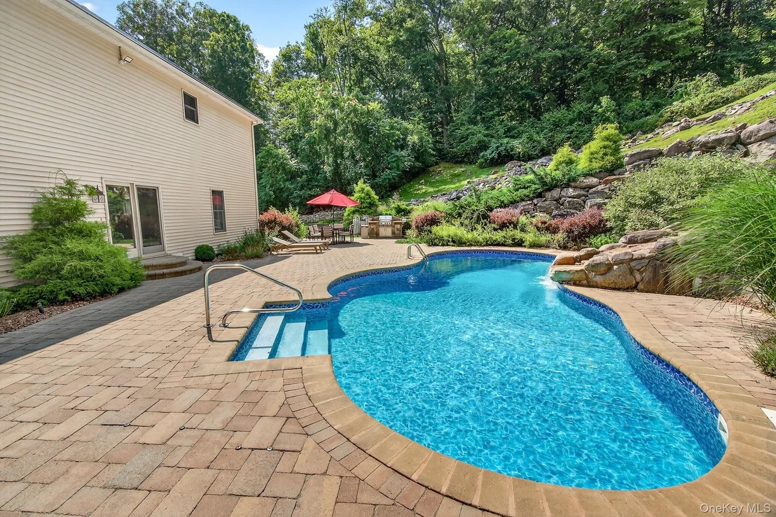 Photo of 23 Barrett Pond Road Road