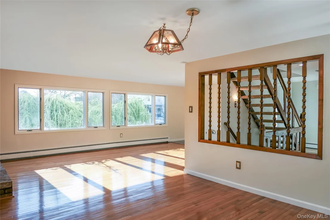 Photo of 10 Marie Crescent