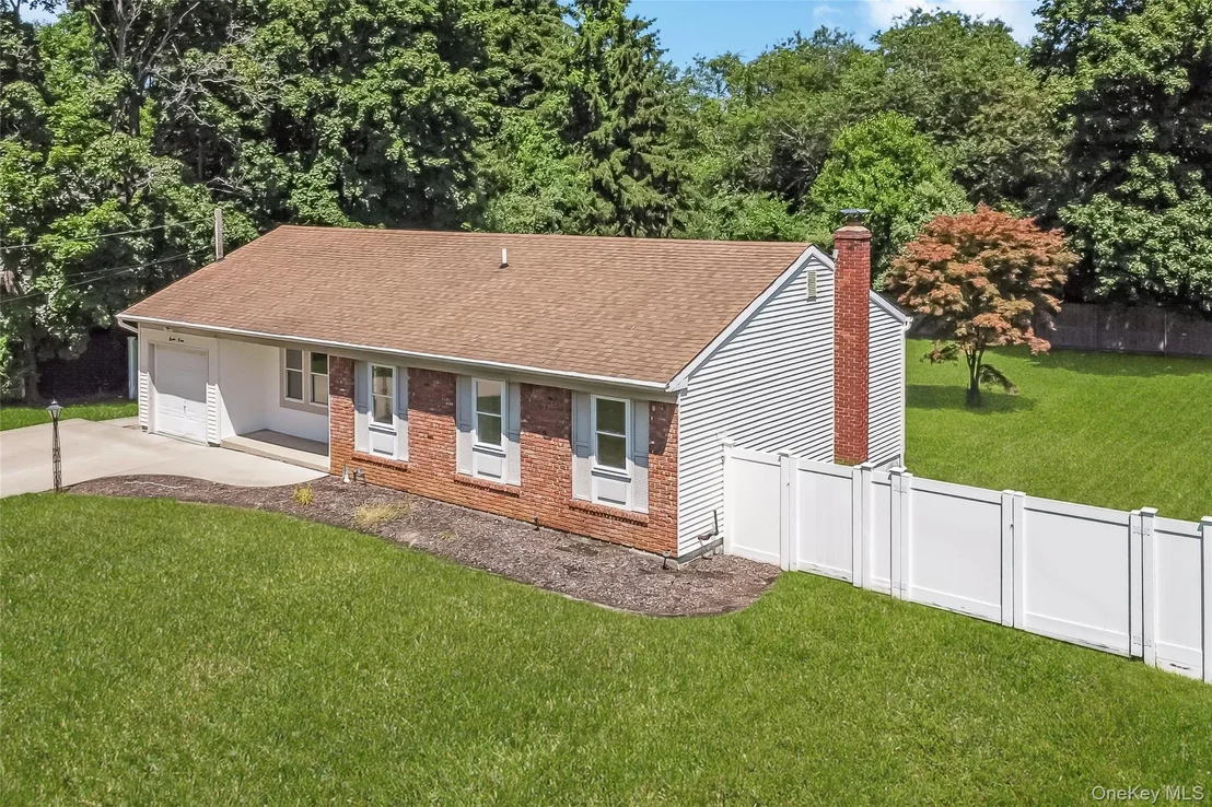 Photo of 93 Raynor Road