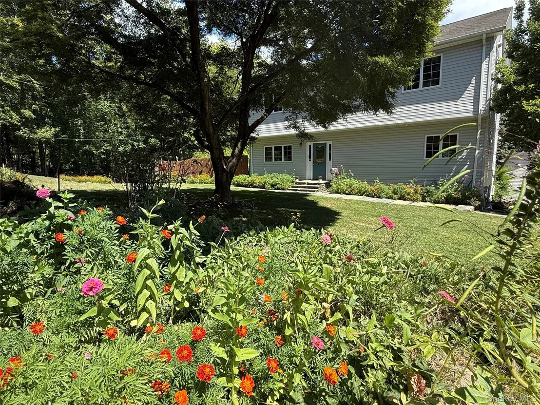 Photo of 115 Greenbush Road