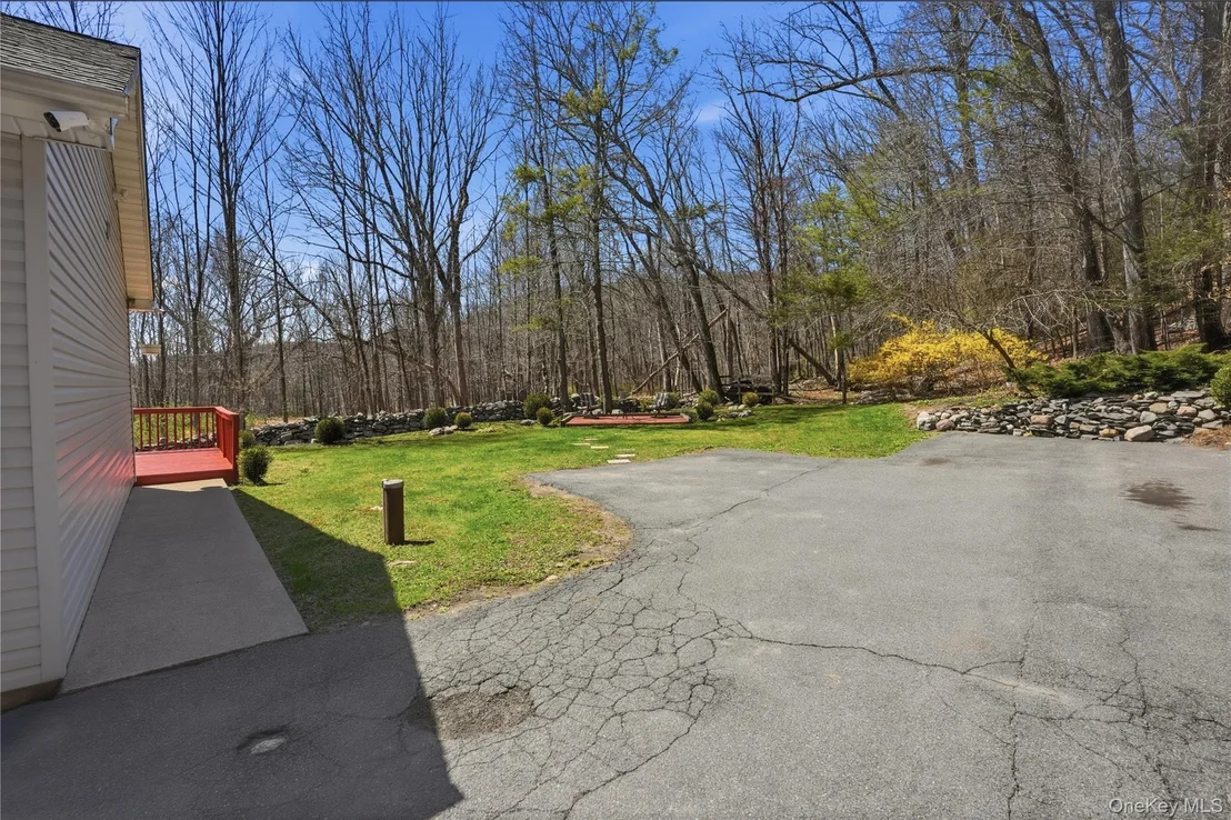 Photo of 9 Rustic Hills Road
