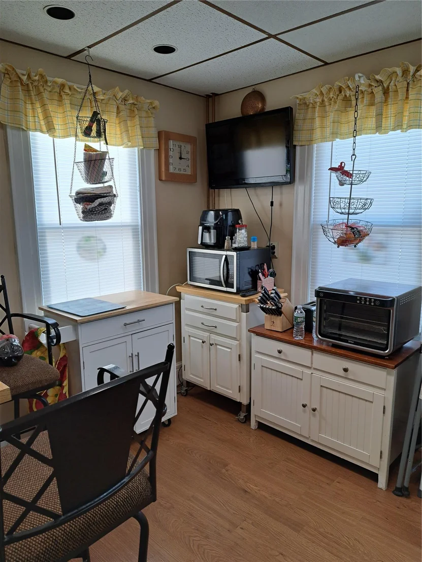 Photo of 6406 60th Road