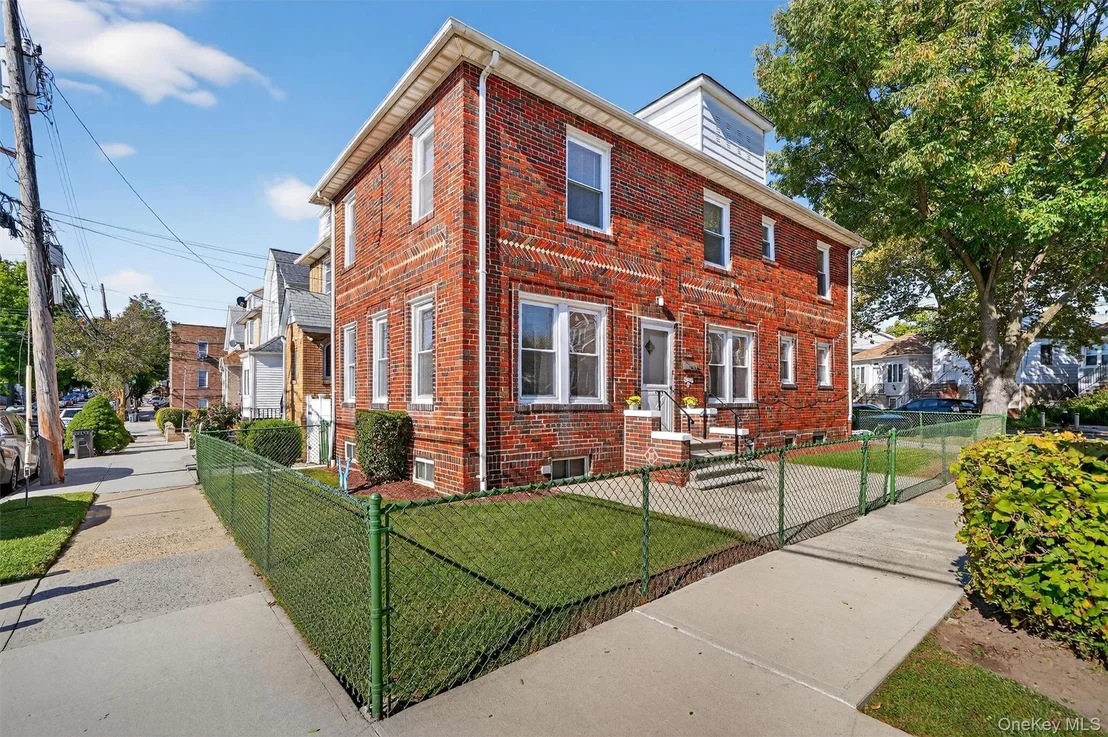 Photo of 1451 Cornell Place
