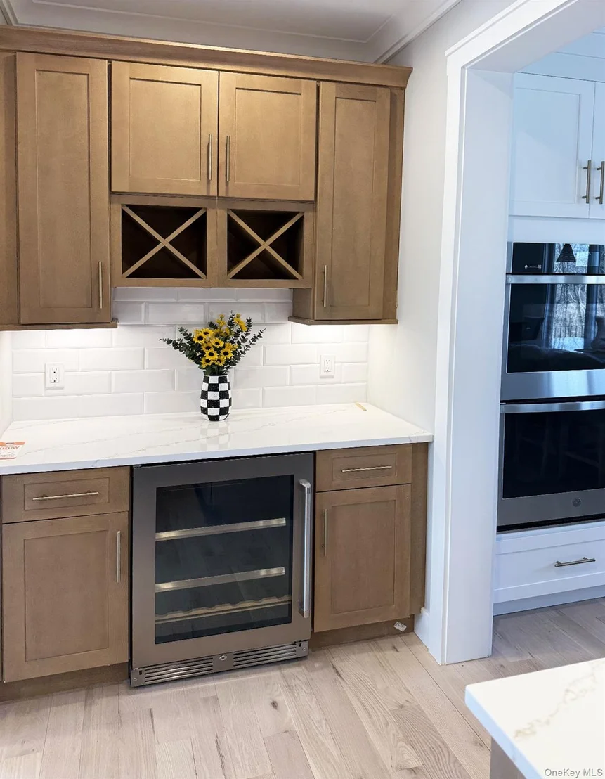 Photo of 255 Maple Avenue