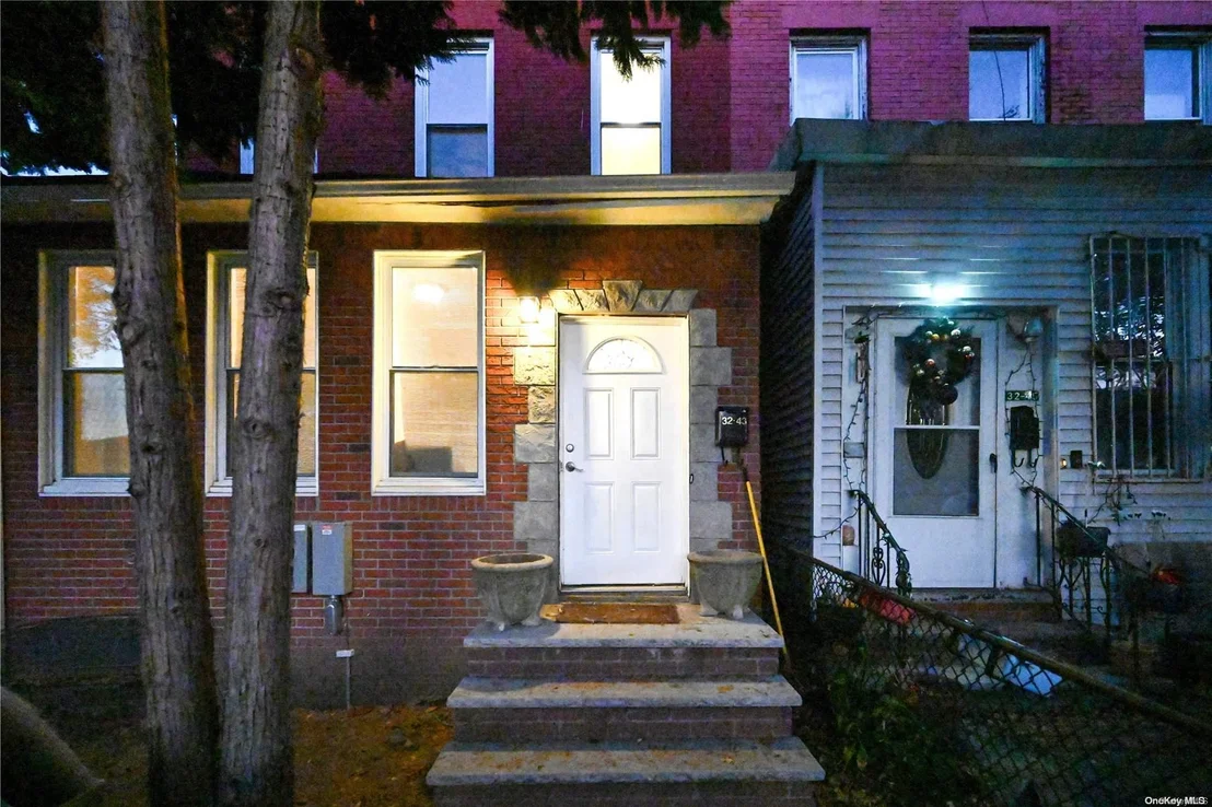 Photo of 32-43 98 Street