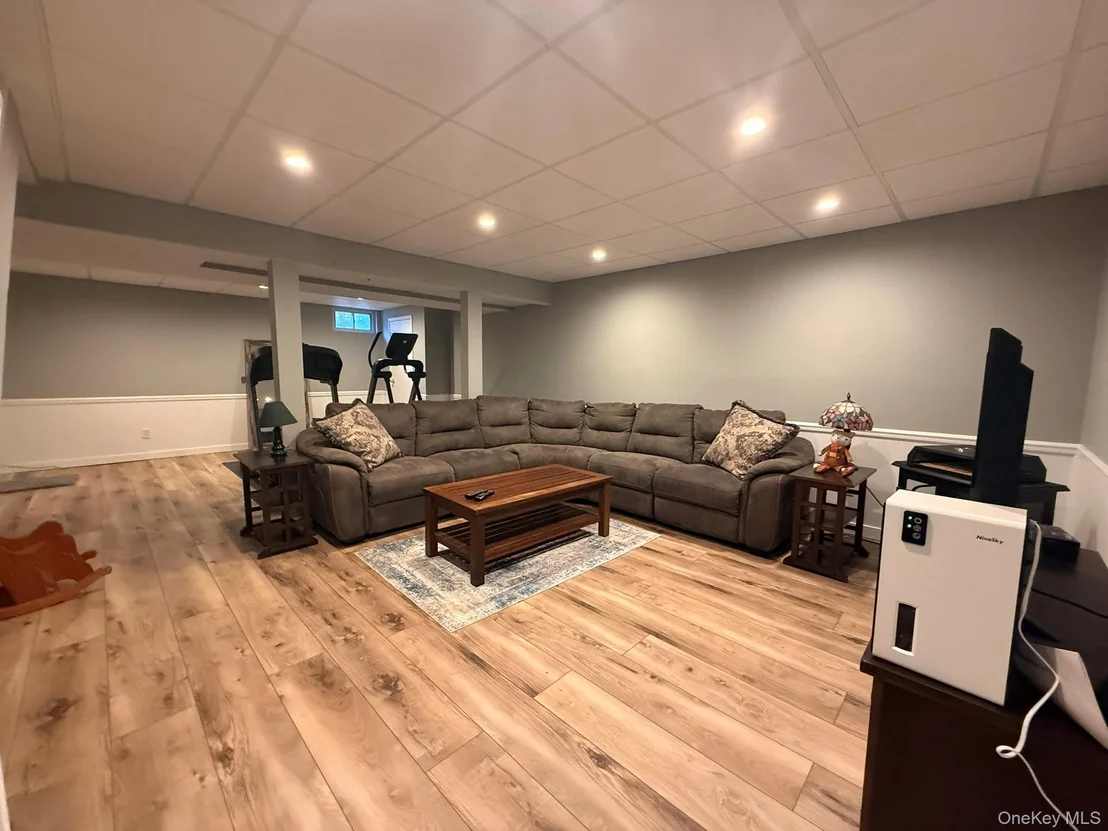 Photo of 40 Winnecomac Circle