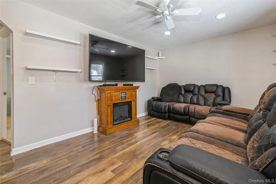Photo of 10 Hickory Street