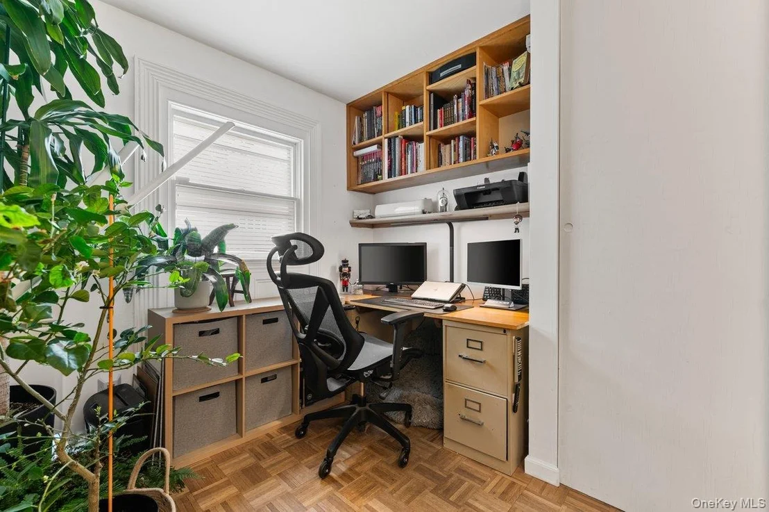 Photo of 22 Greenway Circle